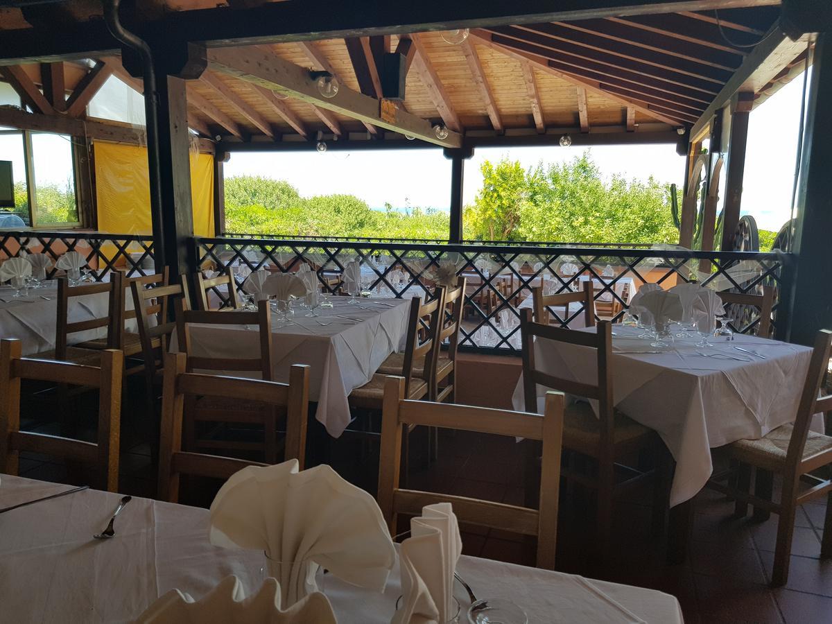 Hotel La Vela Valledoria  Dış mekan fotoğraf